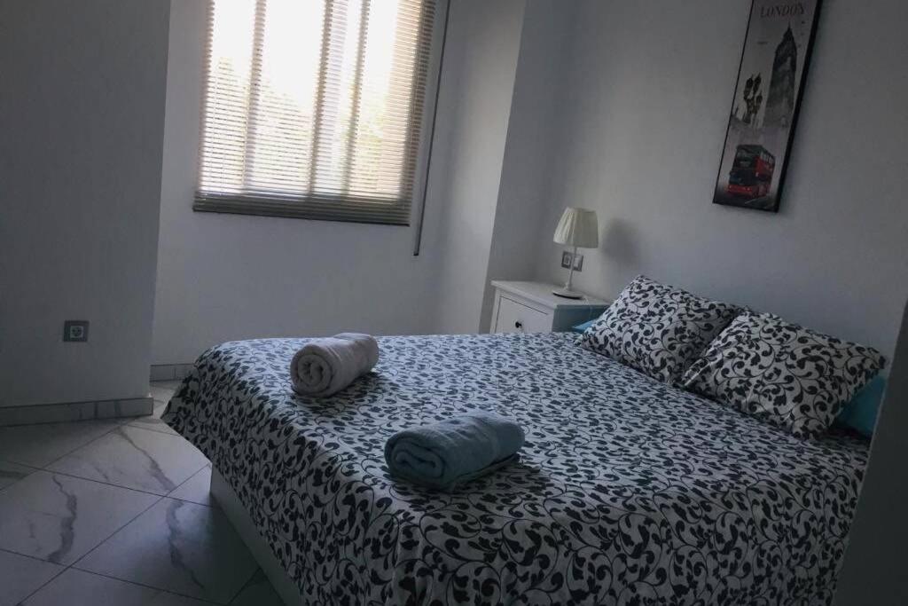 דירות מיחאס Mi Casa Es La Tuya מראה חיצוני תמונה